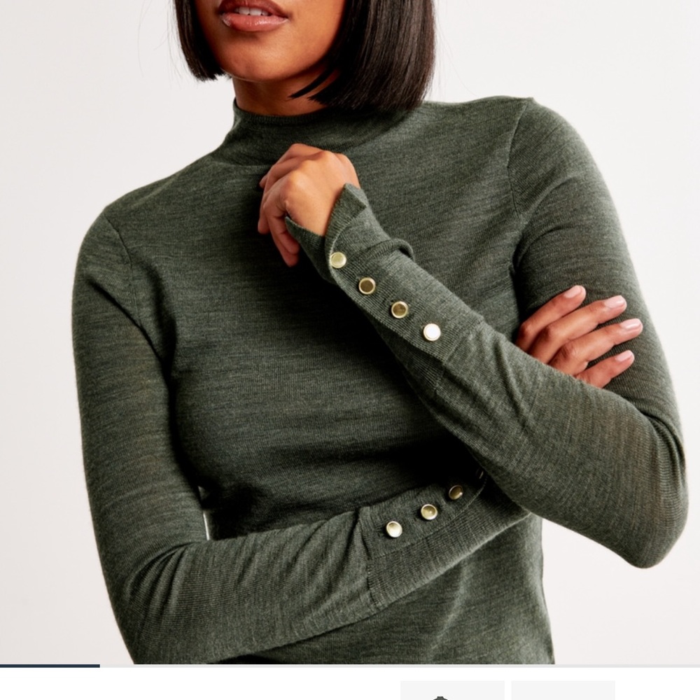Abercrombie Merino wool button sleeve mock neck